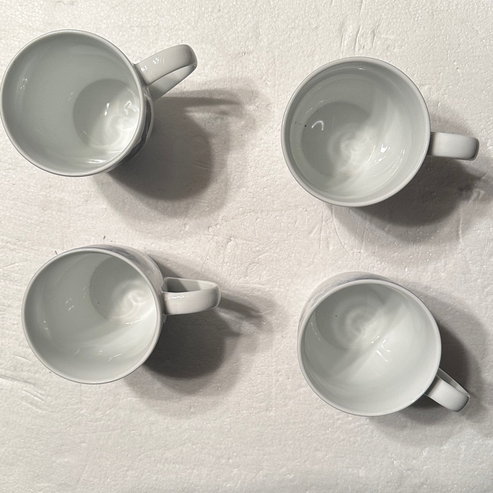 Four H2K Midnight Roses Coffee Cups - Picture 4 of 8